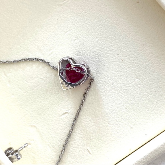 Jared white gold and ruby heart valentine’s set - Picture 4 of 5